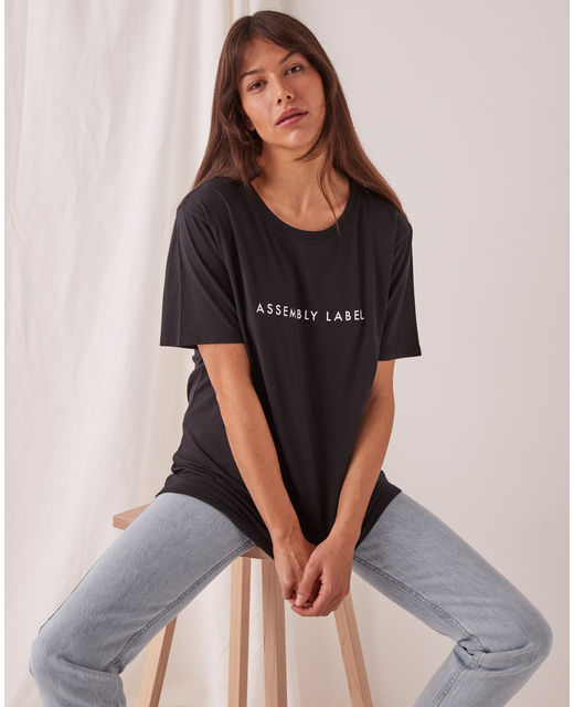 Logo Crew Tee