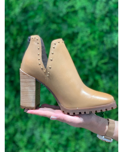 Natalie Cut Out Boot