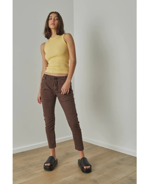 Active Jogger Jeans - Seal Brown