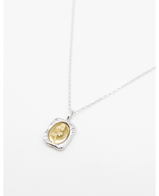 Stella + Gemma Classic Rose Necklace