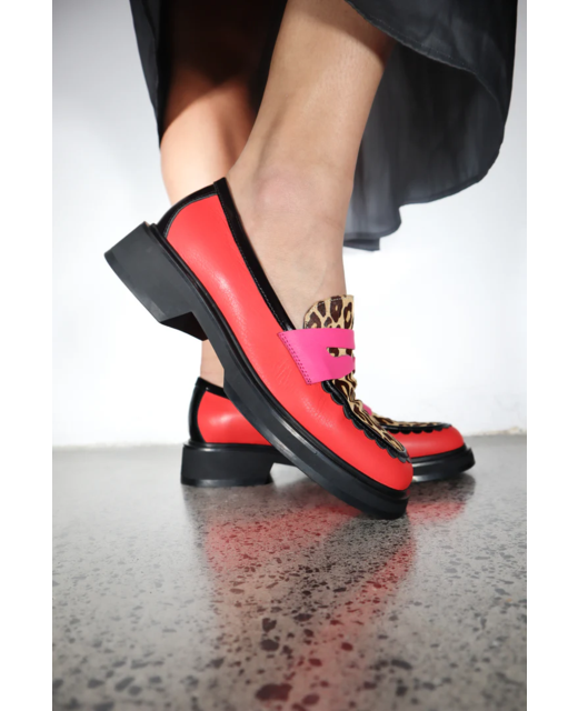Minx Showtime Loafer