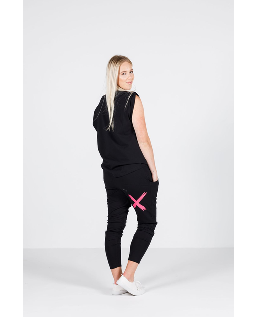 Apartment Pants - Black with Pink X