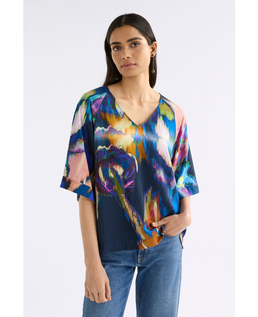 Elk Moda V Neck Top