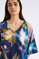 Elk Moda V Neck Top