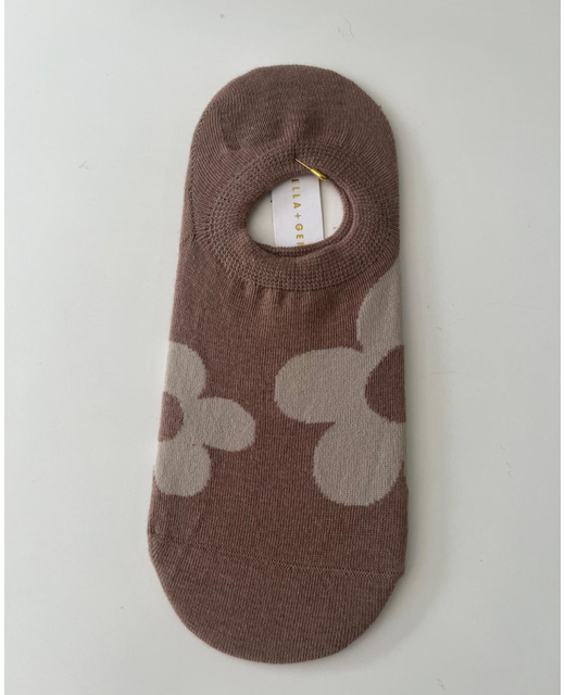 Stella + Gemma No Show Latte with Taupe Flowers Socks