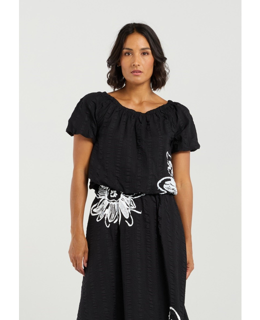 Et Alia Daisy Crop