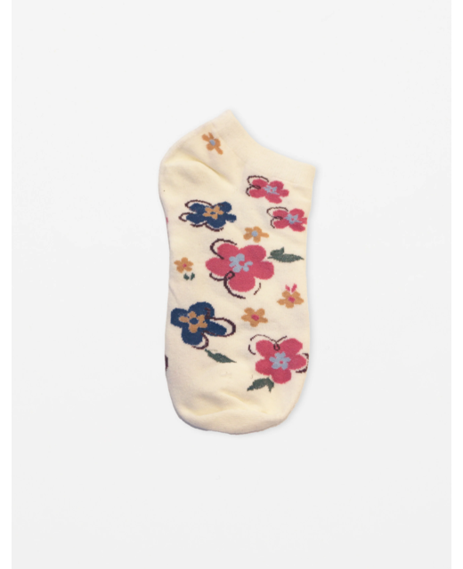 Stella + Gemma Ankle Socks - White Arrangement of Flowers