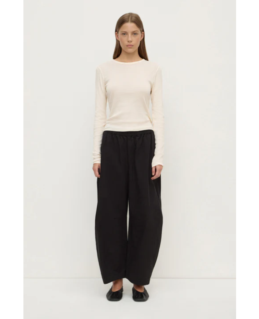 Assembly Label Lola Barrel Pant