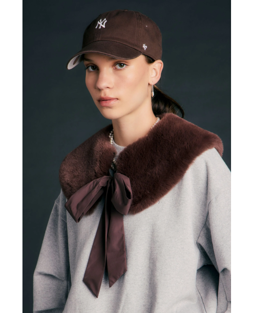 Karen Walker Runaway Collar